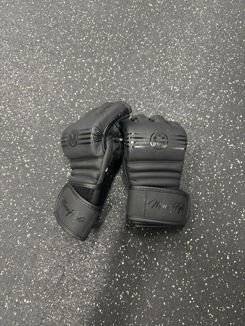 Vist Large View of Product Image Which is Used Martial Arts Gloves Black MD