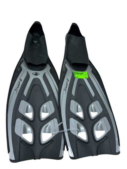 Vist Large View of Product Image Which is Used Body Glove SNAP 4 Swim / Dive / Snorkel Fins Black SM 5-6