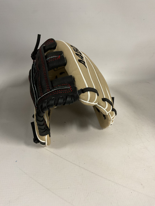 Used Wilson A450 BB/SB Glove RH Throw Brown 12" 11882-S000016835 Vist Large View of Product Image Which is Used Wilson A450 BB/SB Glove RH Throw Brown 12"
