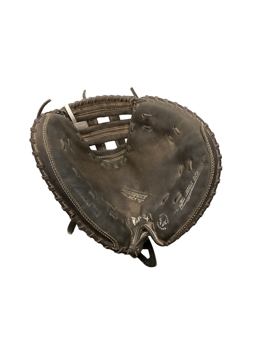 Vist Large View of Product Image Which is Used Mizuno PROSPECT SELECT BB/SB Catchers RH Throw Black 32 1/2"