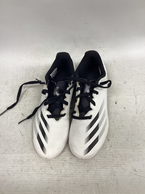 Vist Large View of Product Image Which is Used Adidas Soccer Indoor Shoes White Junior 02.5