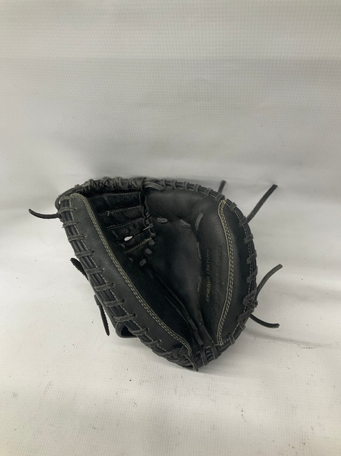 Vist Large View of Product Image Which is Used Wilson A360 BB/SB Catchers RH Throw Black 31 1/2"