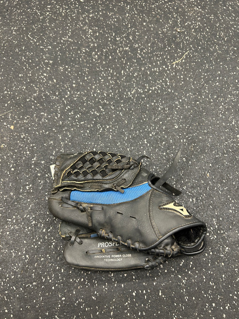 Vist Large View of Product Image Which is Used Mizuno POWER CLOSE BB/SB Glove LH Throw Black 10 1/2"