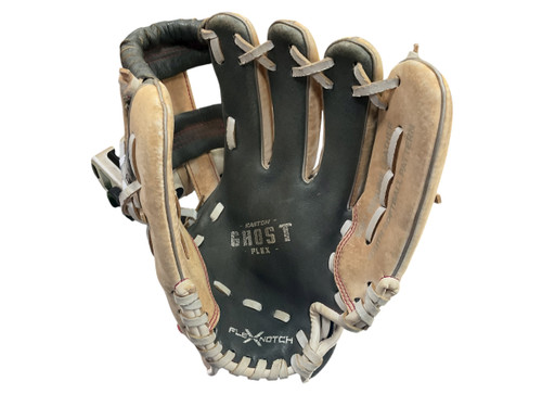 Vist Large View of Product Image Which is Used Easton GFY10PK BB/SB Glove RH Throw White 10"
