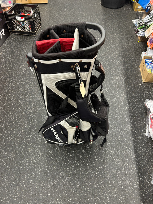 Used Maxfli 5 WAY Mens Stand Bag Grey 11162-C000439530 Vist Large View of Product Image Which is Used Maxfli 5 WAY Mens Stand Bag Grey