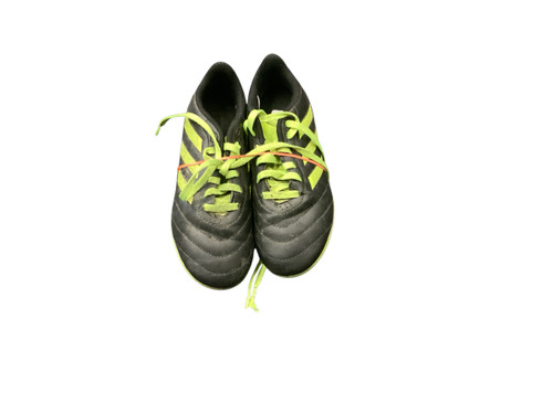 Vist Large View of Product Image Which is Used Adidas Soccer Cleats Black Junior 01.5