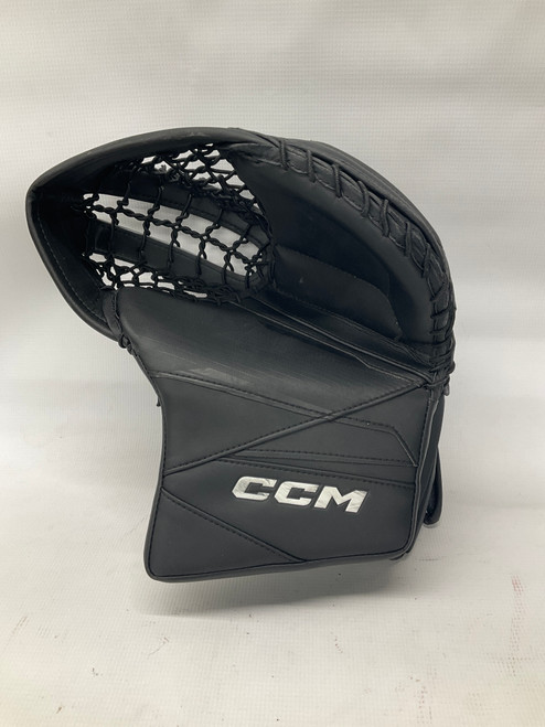 Vist Large View of Product Image Which is Used CCM AXIS 2.9 Senior Goalie Catcher Black