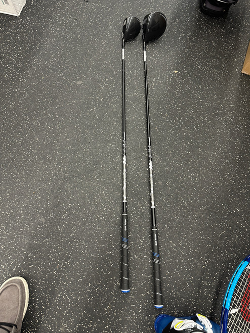 Vist Large View of Product Image Which is Used Wilson LAUNCH PAD Mens Package Set RH Royal Blue 11 Piece