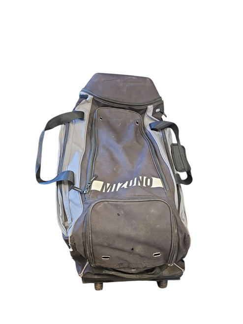 Vist Large View of Product Image Which is Used Mizuno BLACK WHEELED BAG BB/SB Player Wheeled Bag Black