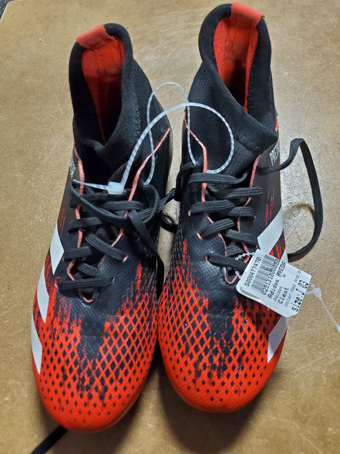 Vist Large View of Product Image Which is Used Adidas PREDATOR Soccer Cleats Red And Black Junior 03