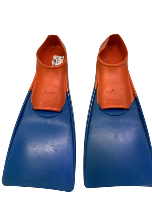 Vist Large View of Product Image Which is Used Finis US 5-7 Water Swim Accessory