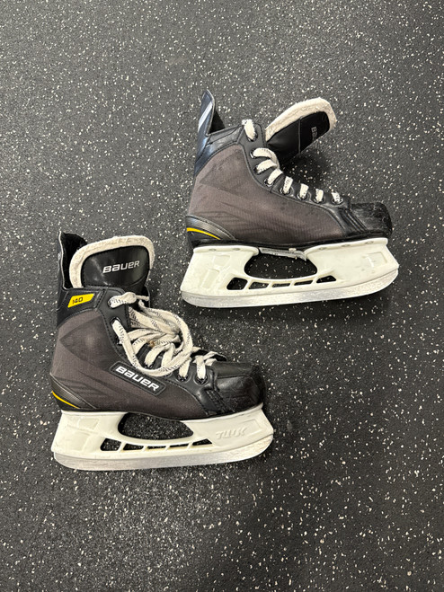 Vist Large View of Product Image Which is Used Bauer SUPREME 140 Junior Hockey Skate Junior 03