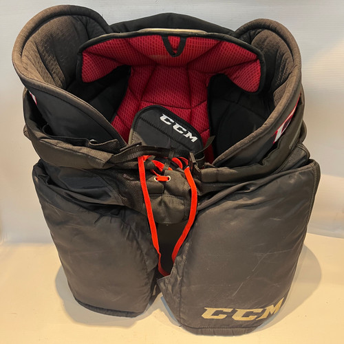 Vist Large View of Product Image Which is Used CCM JET SPEED Senior Pant Black XL