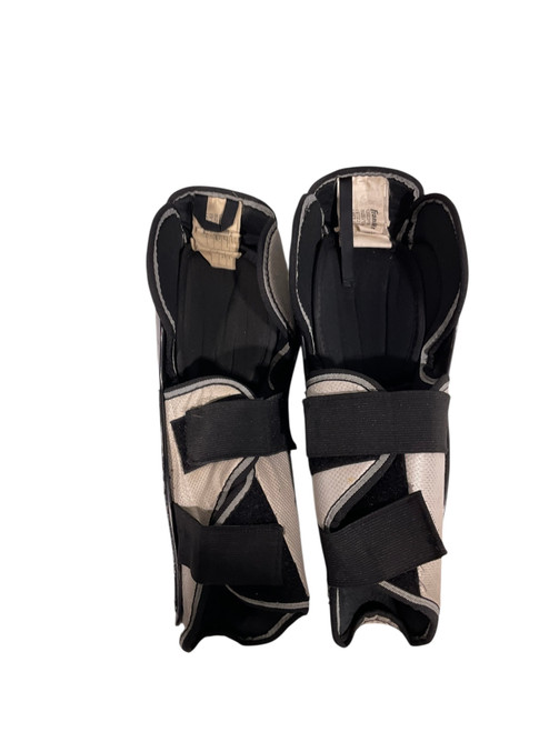 Vist Large View of Product Image Which is Used Franklin SHIN GUARDS Youth Shin Guards Black 9"