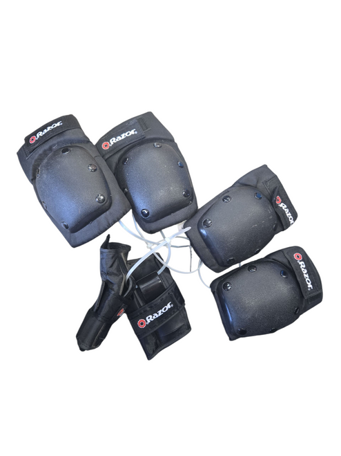 Vist Large View of Product Image Which is Used RAZOR KNEE ELBOW WRIST SET Inline Protective Set Black MD