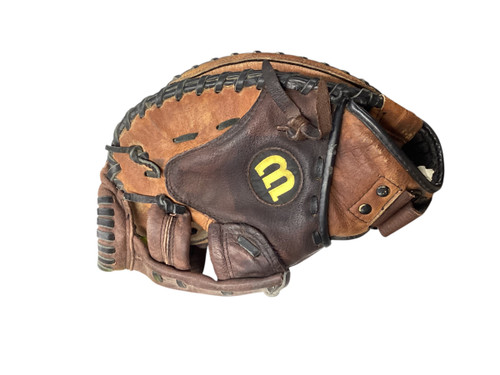 Vist Large View of Product Image Which is Used Wilson AD440 Baseball/Softball First Base Right Hand Throw 13"