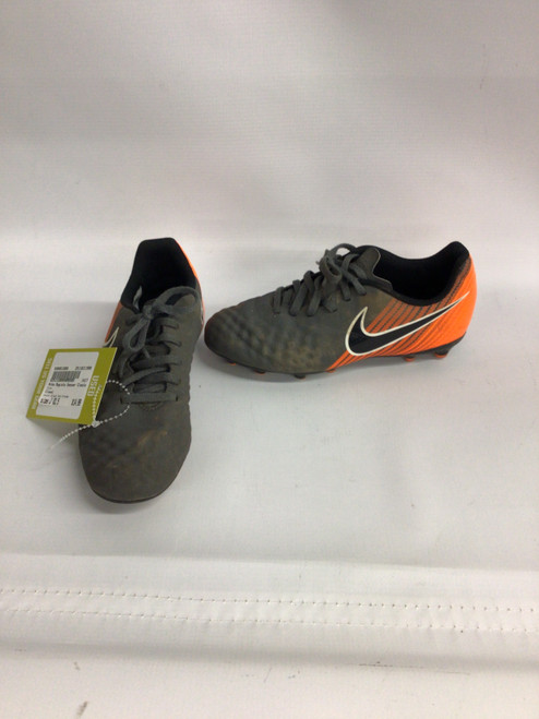Vist Large View of Product Image Which is Soccer cleats 