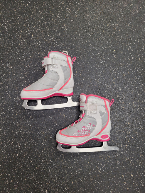 Vist Large View of Product Image Which is Used Hespeler FIGURE SKATE Girls Figure Skate White Youth 12.0