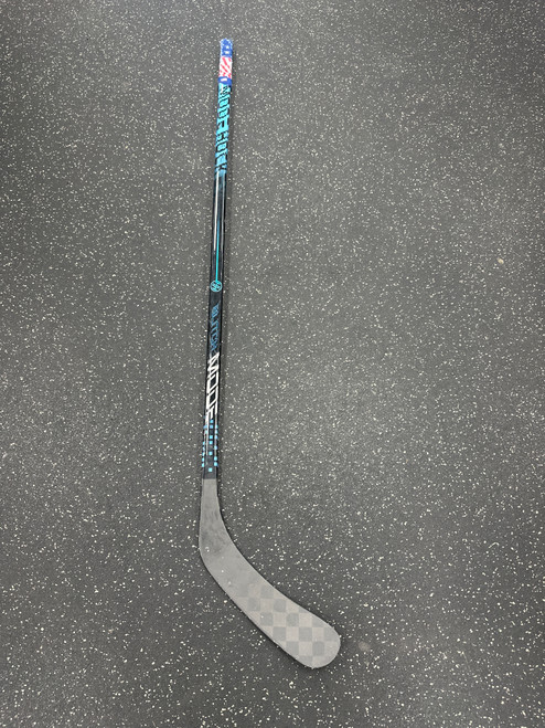 Vist Large View of Product Image Which is Used MODE GLITCH Youth One Piece Left 30 Flex