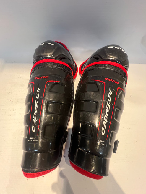 Vist Large View of Product Image Which is Used CCM EDGE Junior Gloves Black 10"