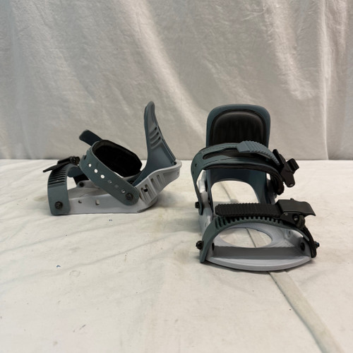 Vist Large View of Product Image Which is Used Burton FREESTLE Boys Binding Only Grey XS