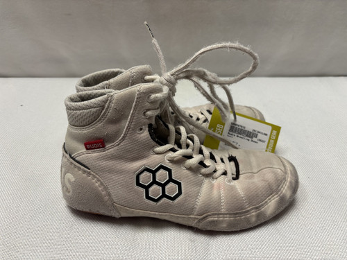 Vist Large View of Product Image Which is Used Rudis Wrestling Shoes White Senior 6.5