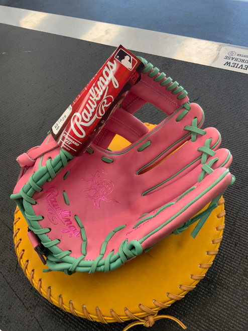 Vist Large View of Product Image Which is New HEART OF THE HIDE 11.75"