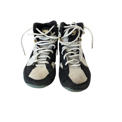 Vist Large View of Product Image Which is Used Rudis Wrestling Shoes White Senior 5.5