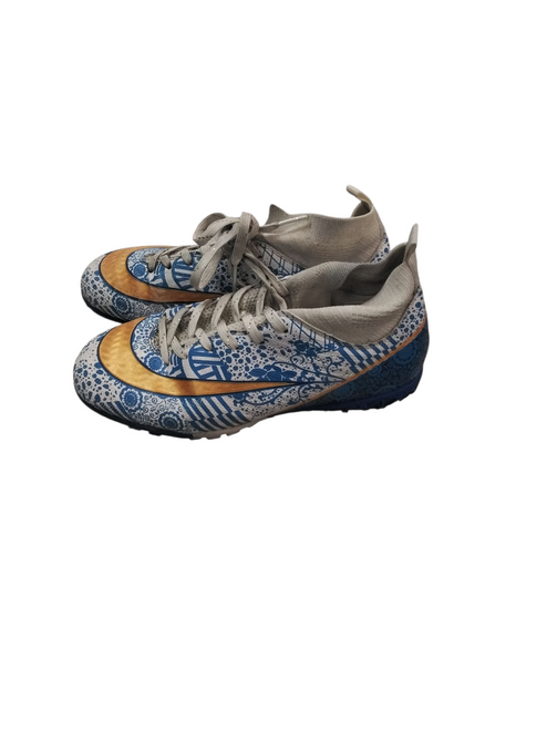 Vist Large View of Product Image Which is Used Soccer Cleats Royal Blue Junior 04