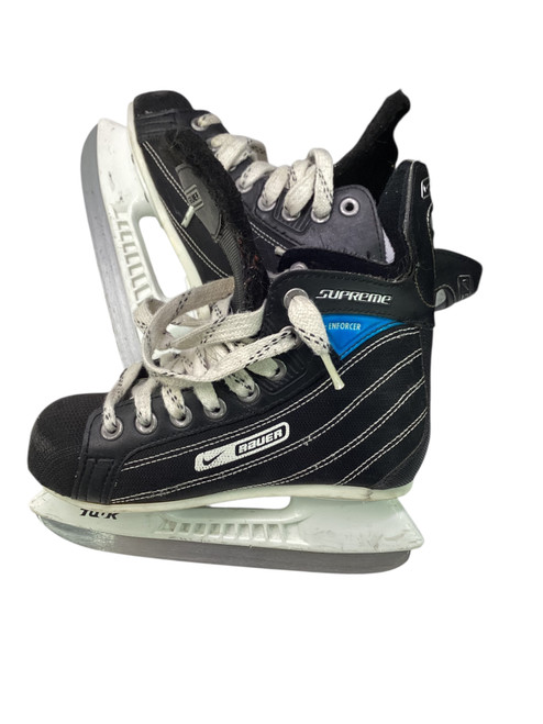 Vist Large View of Product Image Which is Used CCM JETSPEED Youth Hockey Skate Black And Red Youth 11.0