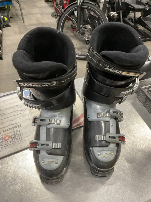 Vist Large View of Product Image Which is Used Nordica CX EASY MOVE Mens DH Ski Boot Black 300 MP - M12