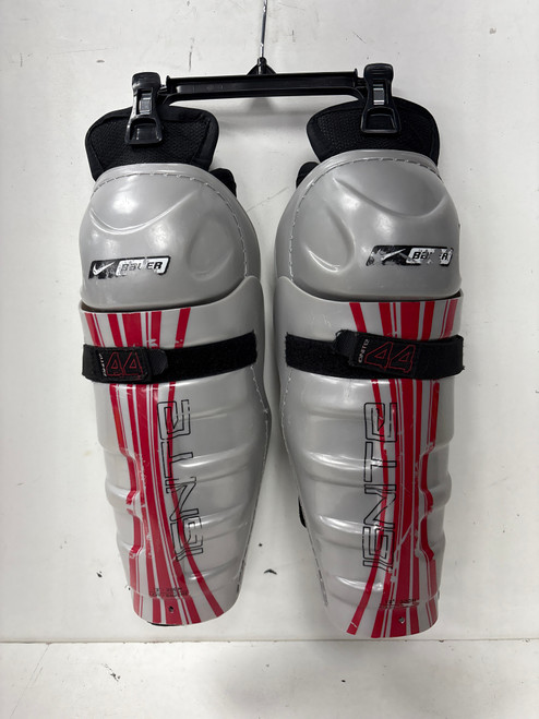 Vist Large View of Product Image Which is Used Bauer IGNITE 22 Junior Shin Guards Grey 12"