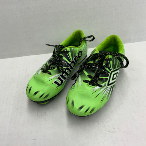 Vist Large View of Product Image Which is Used Umbro Soccer Cleats Green Youth 12.0