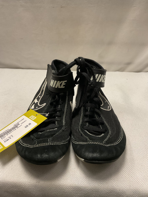 Vist Large View of Product Image Which is Used Nike Wrestling Shoes Black Senior 7