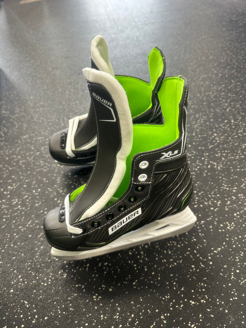 Vist Large View of Product Image Which is Used Bauer XLS Junior Hockey Skate Junior 03