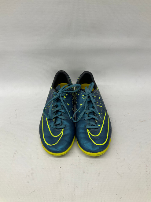 Vist Large View of Product Image Which is Used Nike Soccer Indoor Shoes Teal Junior 03