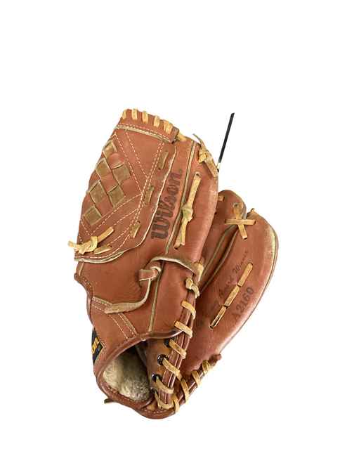 Vist Large View of Product Image Which is Used Wilson A2160 BB/SB Glove RH Throw Brown 9"