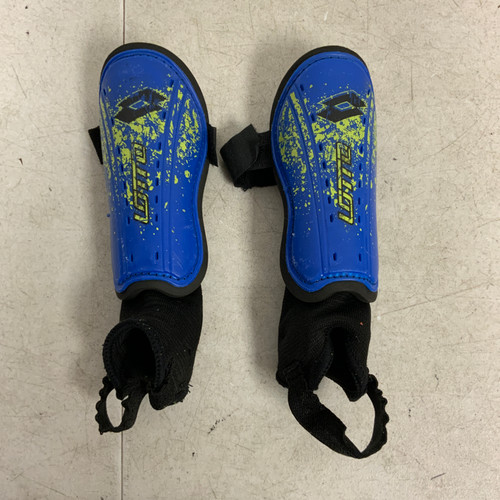 Vist Large View of Product Image Which is Used Lotto Soccer Shin Guards Youth Royal Blue Youth