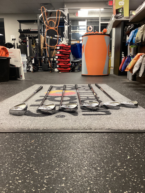 Vist Large View of Product Image Which is Used Taylormade R7 CGB Mens Iron Set RH 6I-SW