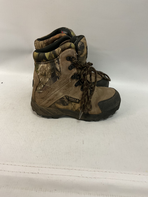 Vist Large View of Product Image Which is Used Snow/Hunt/Hike Boots Y
