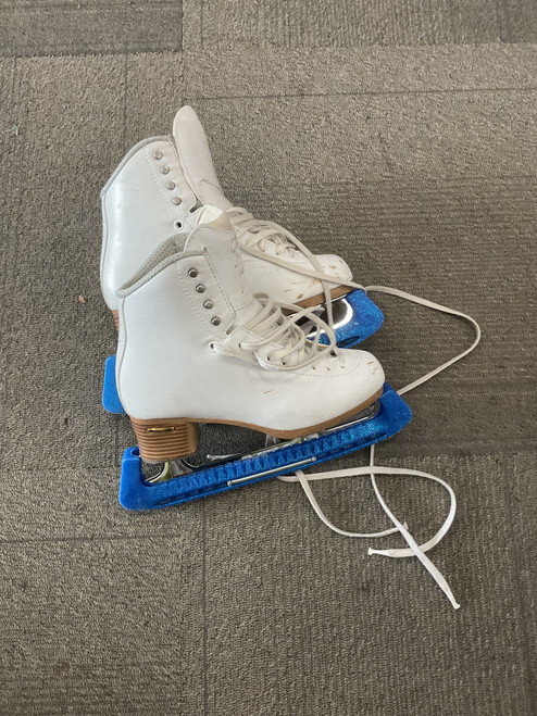 Vist Large View of Product Image Which is Used EVO BY JACKSON Girls Figure Skate White Junior 06