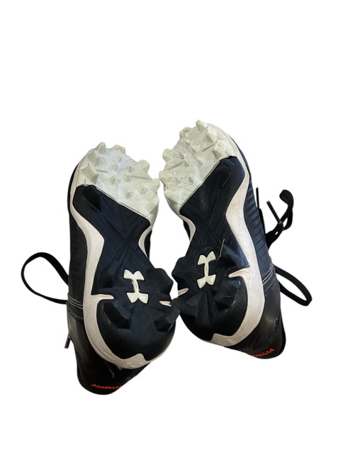 Vist Large View of Product Image Which is Used Under Armour BASEBALL CLEATS BLACK BB/SB Cleats Black Youth 12.0