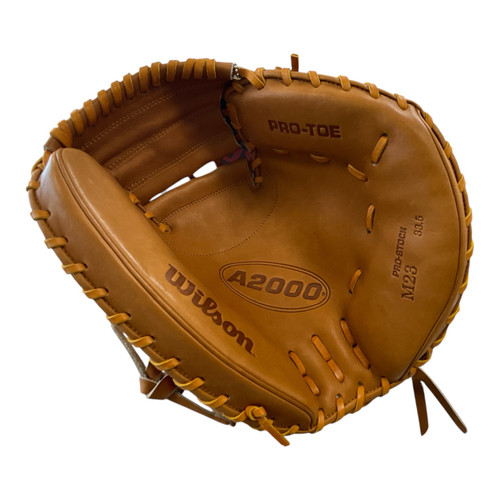 Vist Large View of Product Image Which is Used Wilson A2000 M23 CM BB/SB Catchers RH Throw Tan 33 1/2"