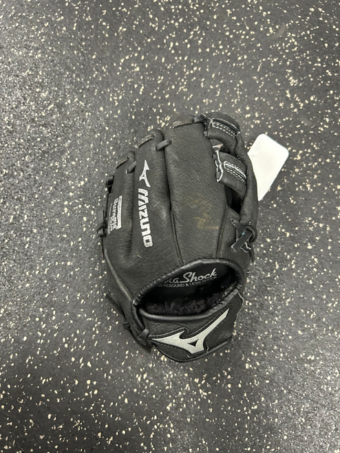 Vist Large View of Product Image Which is Used Mizuno GPP 900Y1 BB/SB Glove RH Throw Black 9"