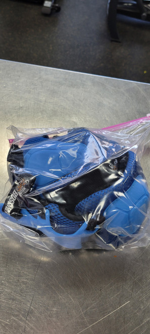 Vist Large View of Product Image Which is Used Inline Protective Set None SM