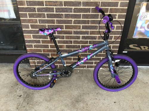 Vist Large View of Product Image Which is Used Ozone SLINGSHOT 20 GIRLS BMX BIKE BMX Bike Girls Purple 20"