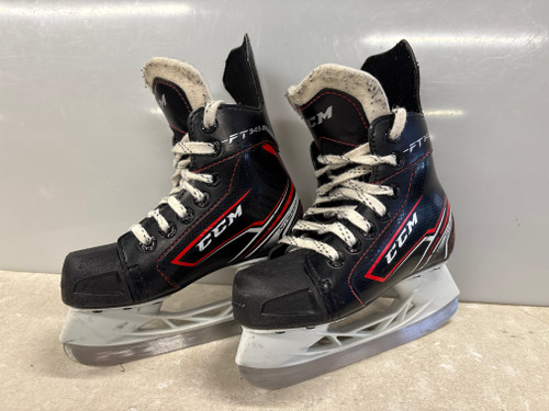 Vist Large View of Product Image Which is Used CCM JETSPEED FT345 Youth Hockey Skate Youth 11.0