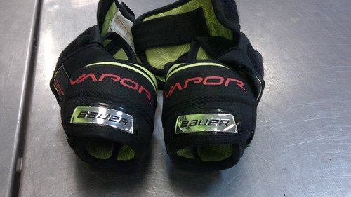 Vist Large View of Product Image Which is Used Bauer X 2.9 Junior Elbow Pads MD