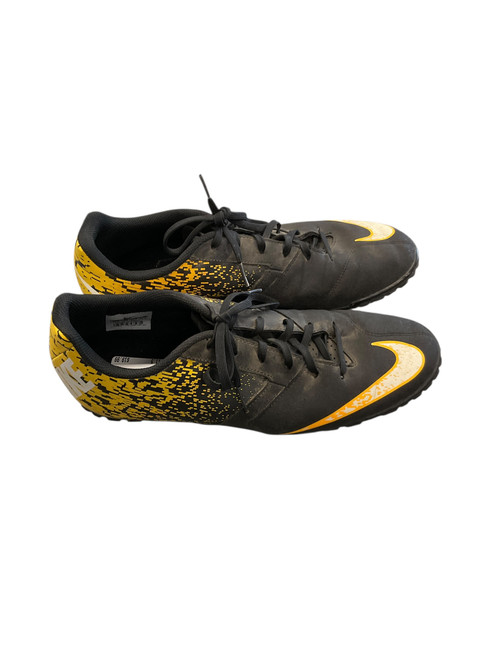 Vist Large View of Product Image Which is Used Nike Soccer Indoor Shoes Black Senior 11.5