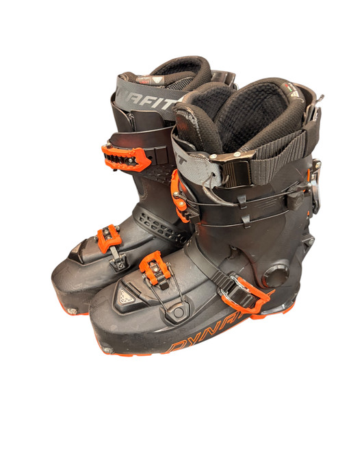 Vist Large View of Product Image Which is Used Dynafit HOJI PRO Mens DH Ski Boot Black 260 MP - M08 - W09